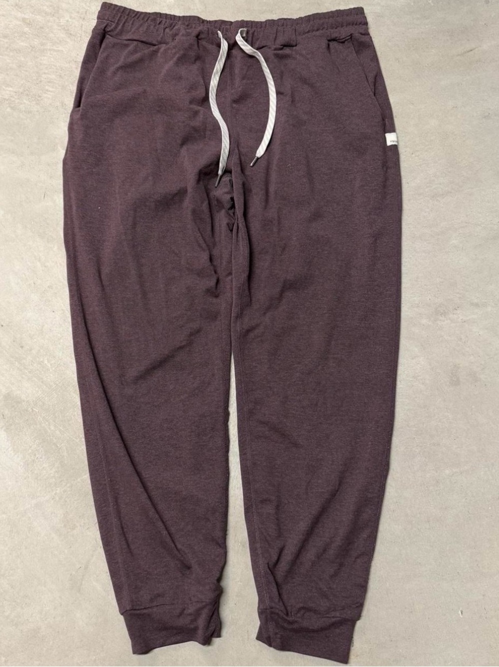 Vuori Performance Jogger Heathered Maroon/Plum Medium EUC - Picture 3 of 6
